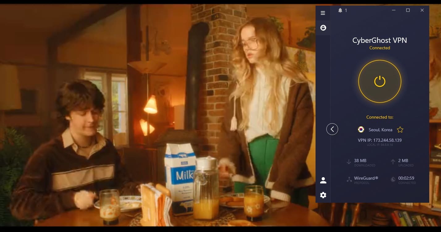 Streaming Netflix.