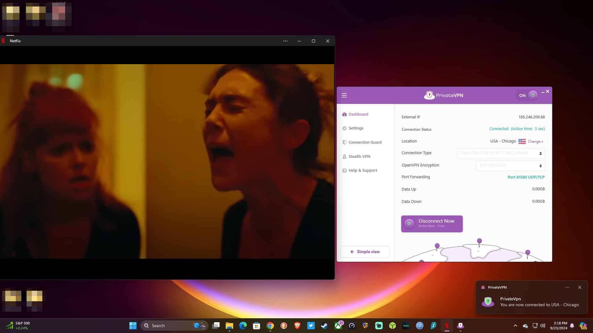Streaming Netflix.